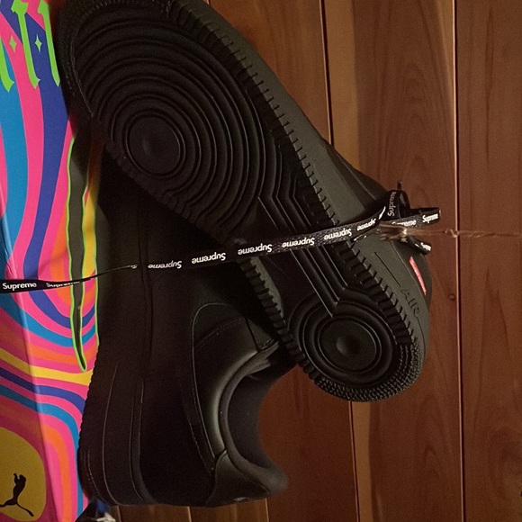 Nike AF1xSupreme brand new without box. - Picture 2 of 6